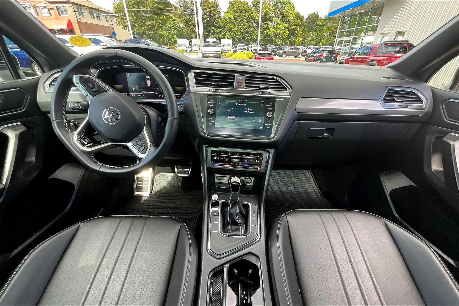 2023 Volkswagen Tiguan SE R-Line Black - Photo 22