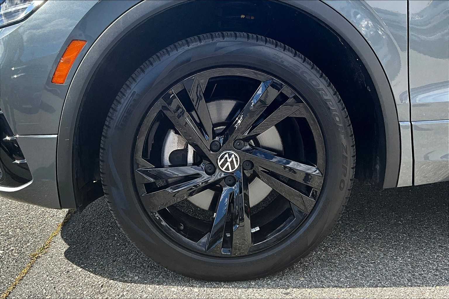 2023 Volkswagen Tiguan SE R-Line Black - Photo 7