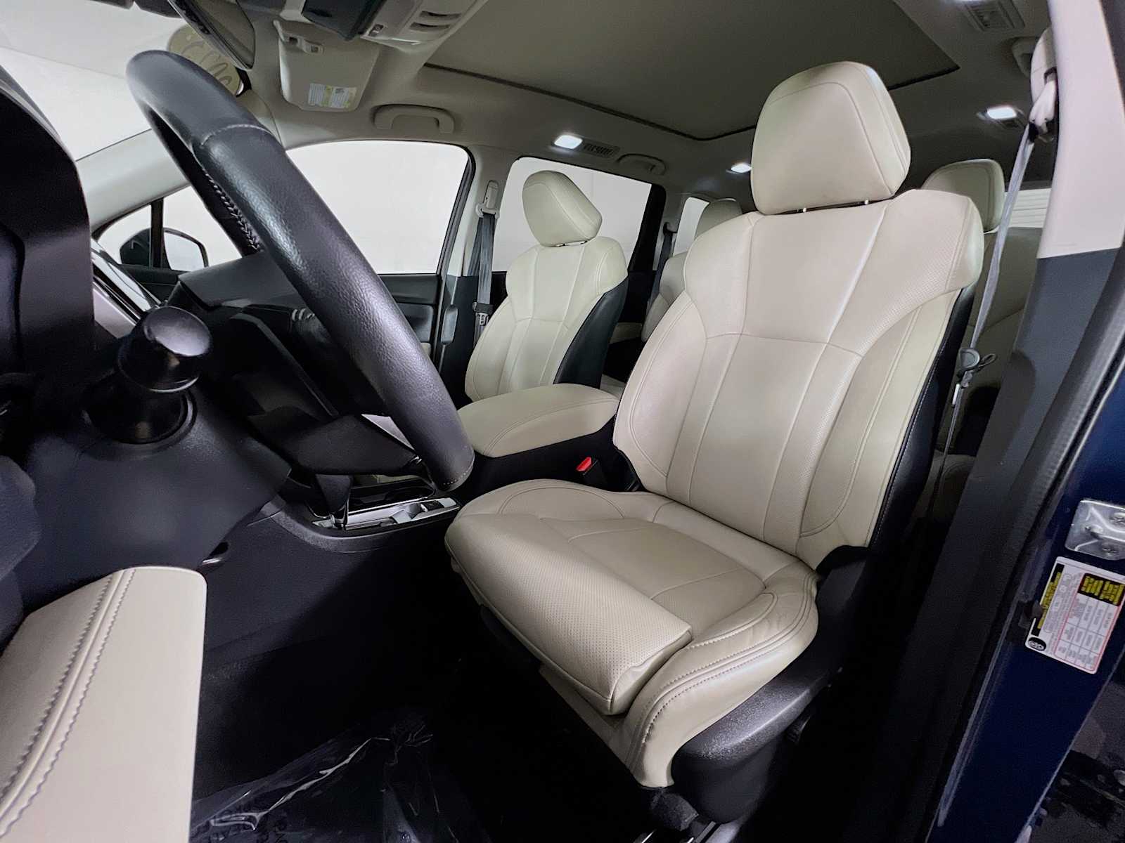 2023 Subaru Ascent Limited - Photo 22