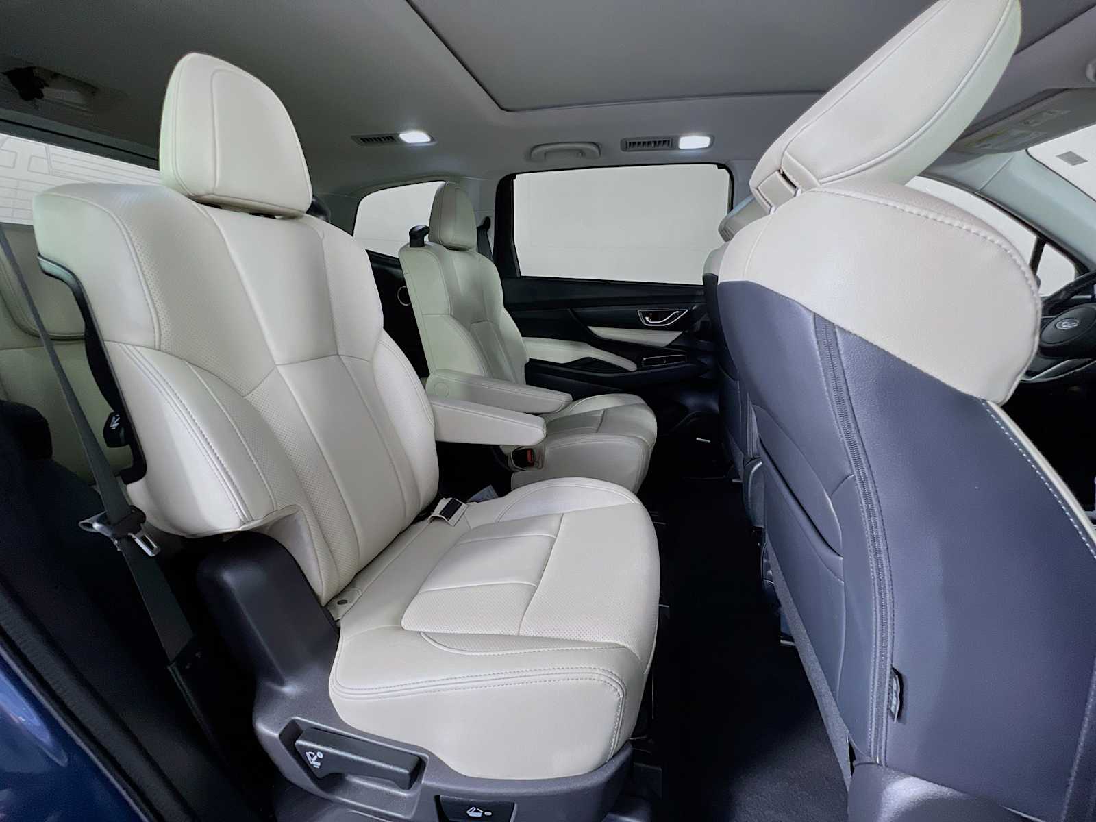 2023 Subaru Ascent Limited - Photo 30