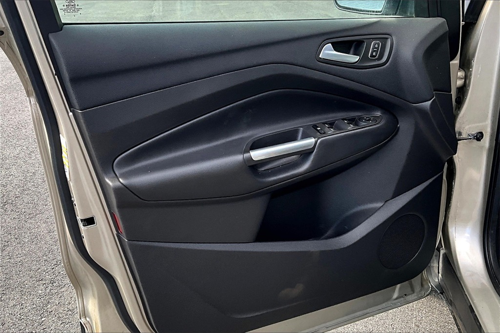 2018 Ford Escape SE - Photo 9