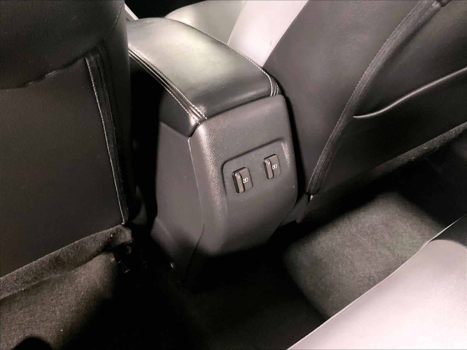 2023 Nissan Kicks SR - Photo 27