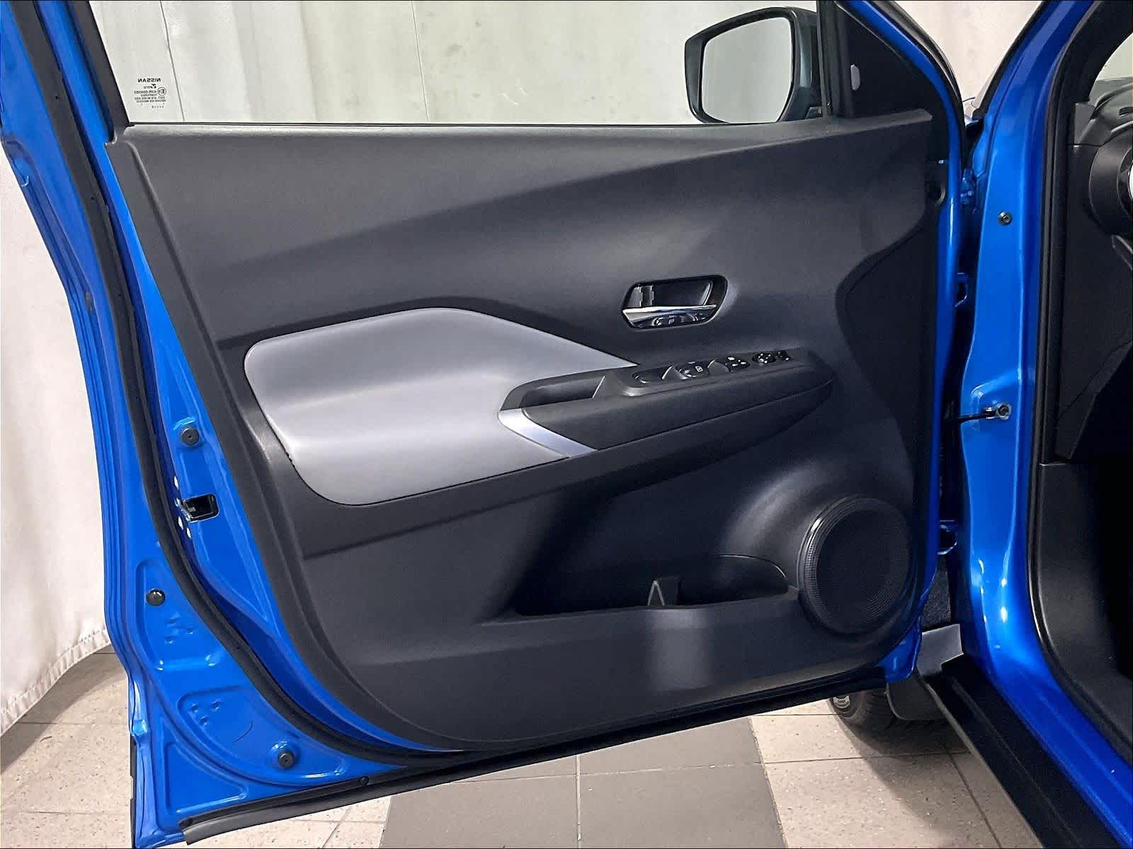 2023 Nissan Kicks SR - Photo 9