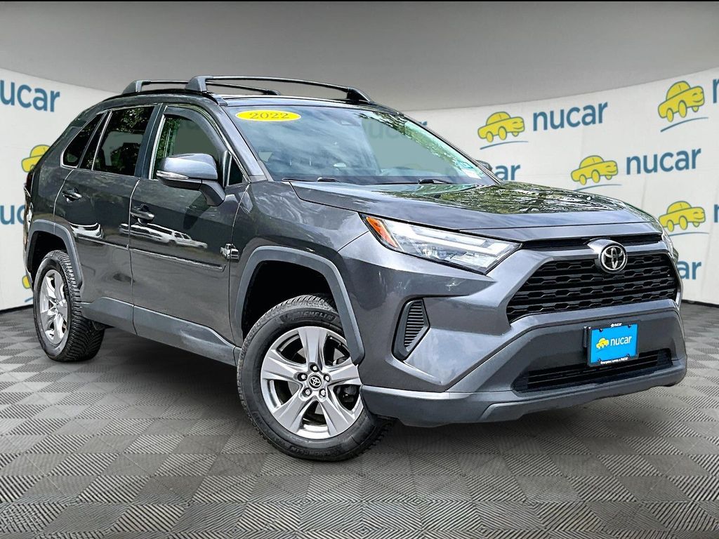2022 Toyota RAV4 XLE