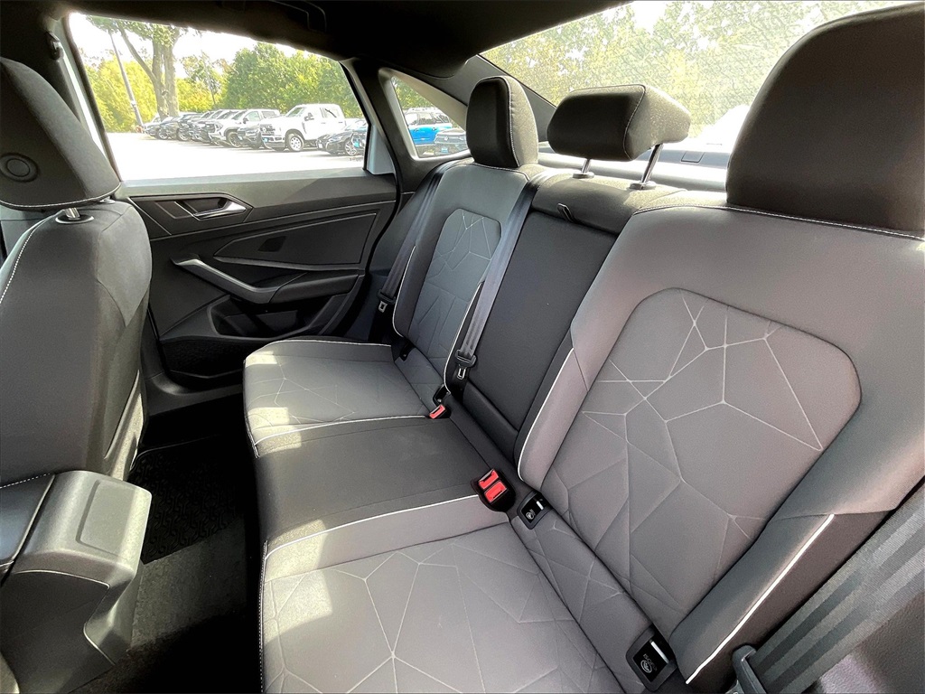 2025 Volkswagen Jetta 1.5T Sport - Photo 15