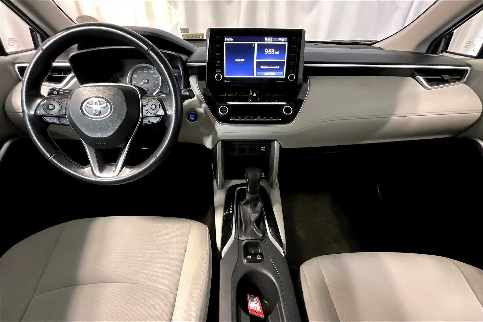 2022 Toyota Corolla Cross LE - Photo 21
