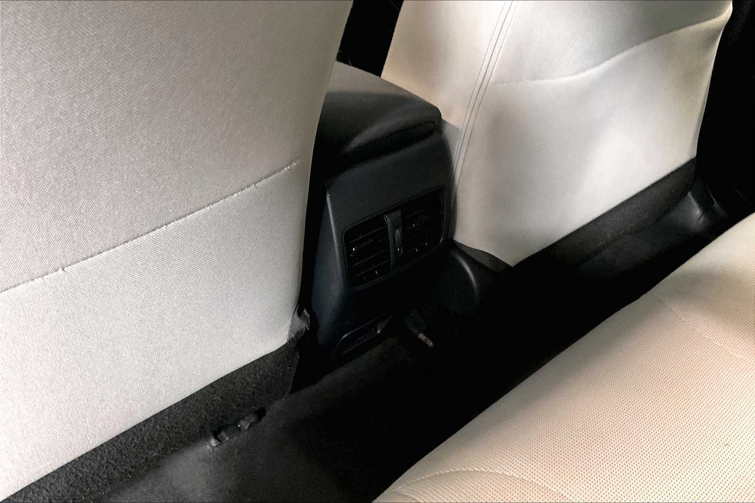 2022 Toyota Corolla Cross LE - Photo 27