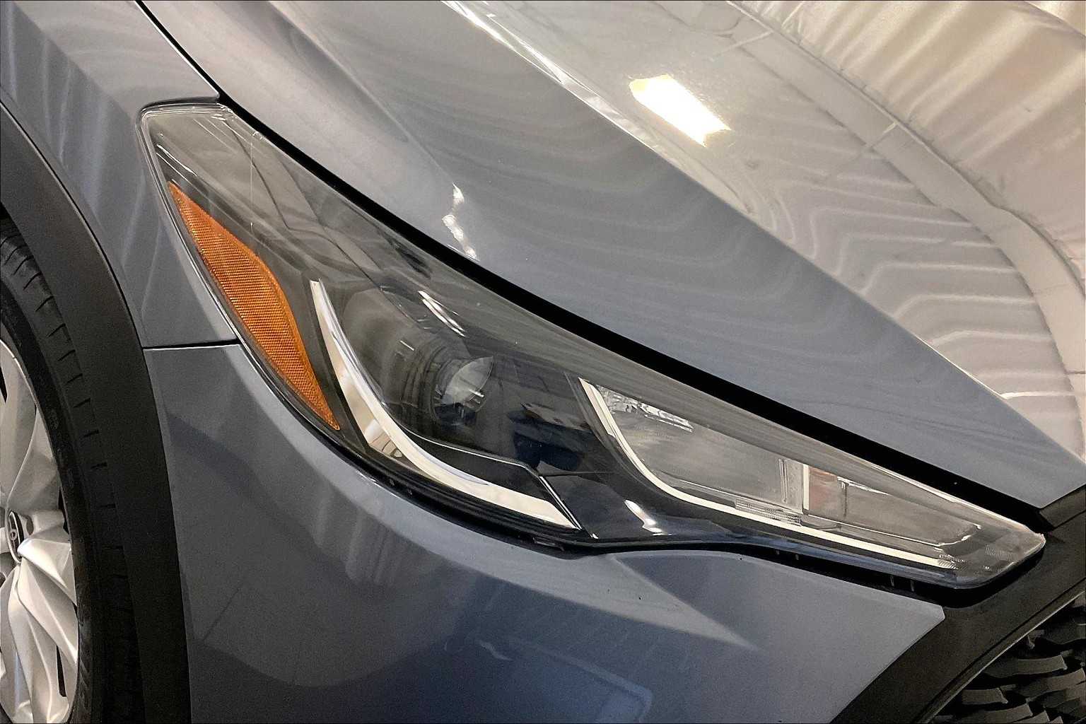 2022 Toyota Corolla Cross LE - Photo 32