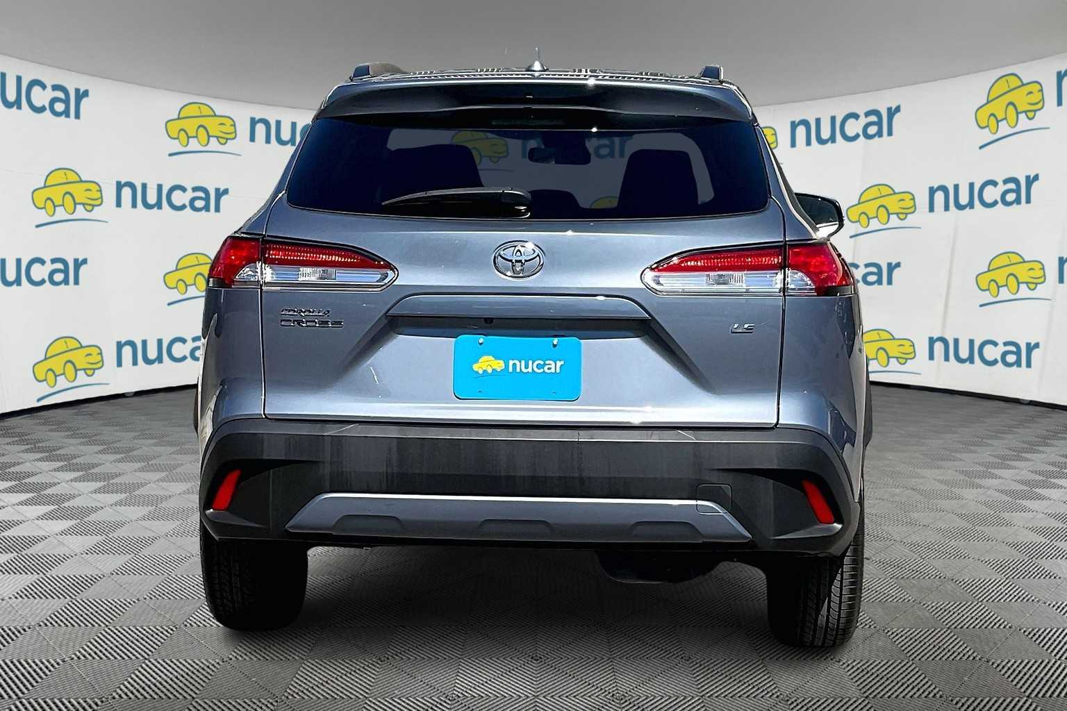 2022 Toyota Corolla Cross LE - Photo 5