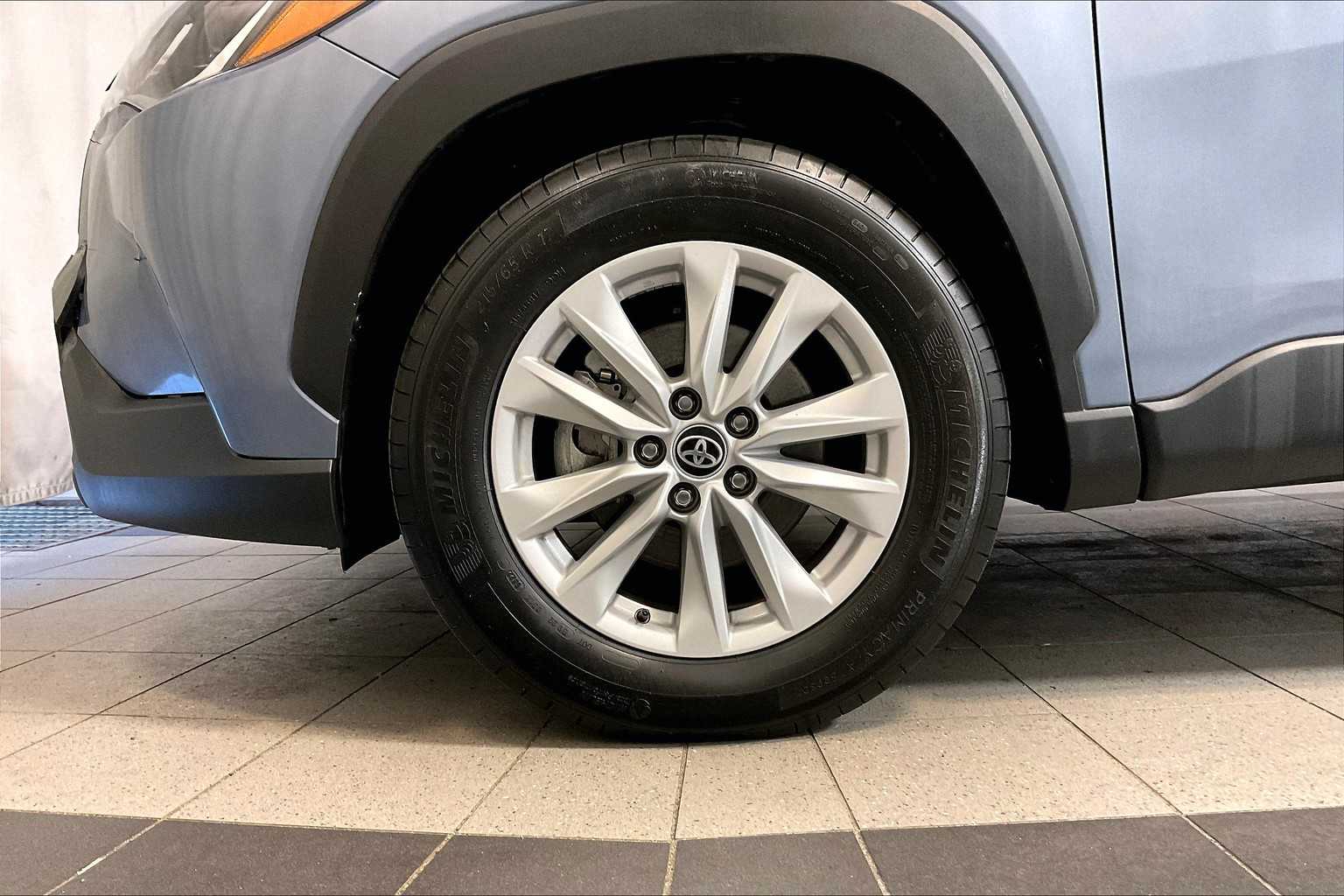 2022 Toyota Corolla Cross LE - Photo 7