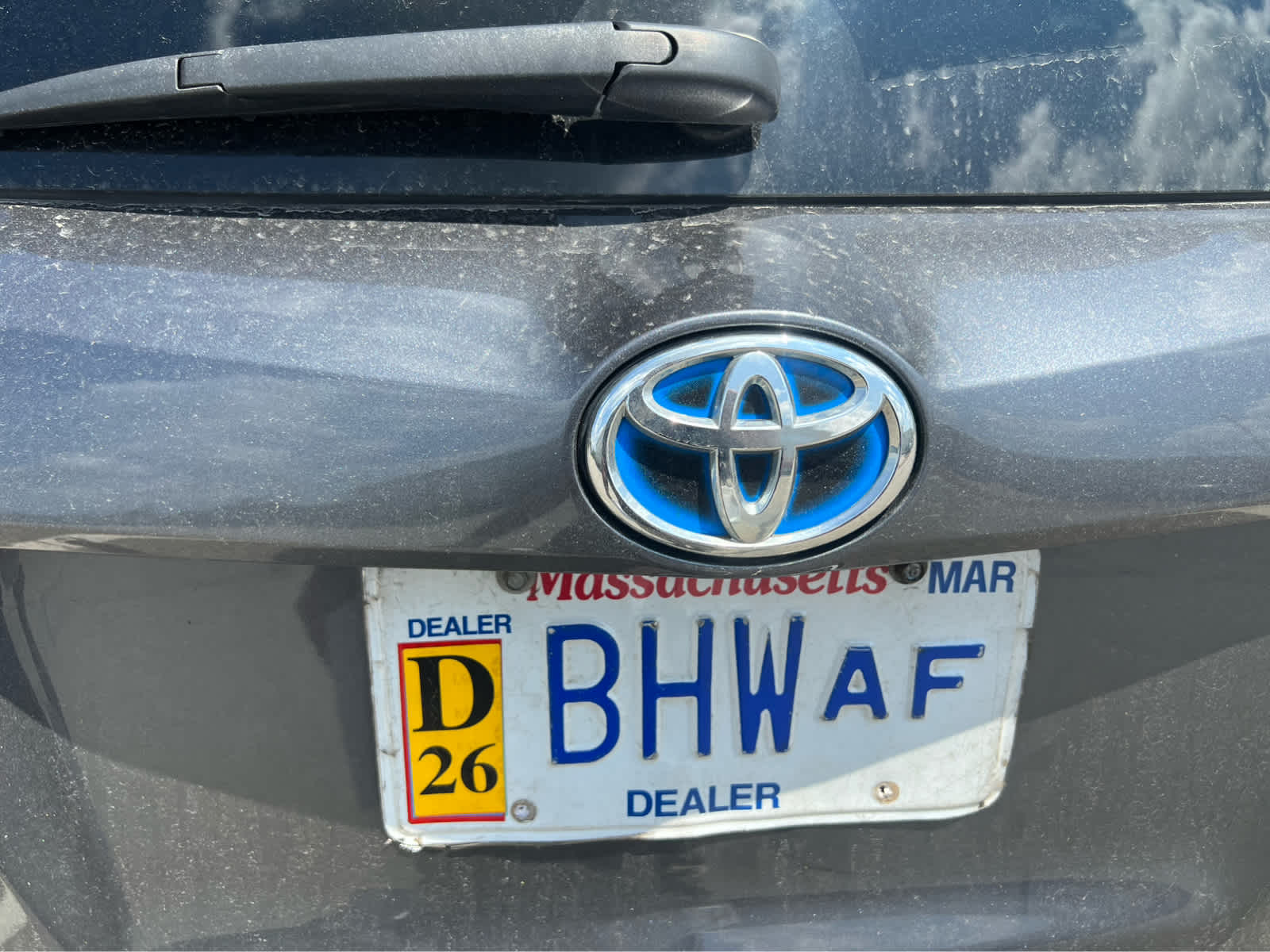 2016 Toyota RAV4 Hybrid Limited - Photo 10