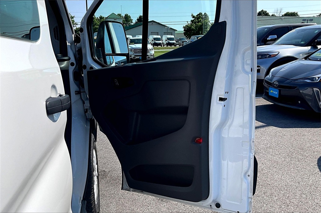 2022 Ford Transit-350 XLT - Photo 12