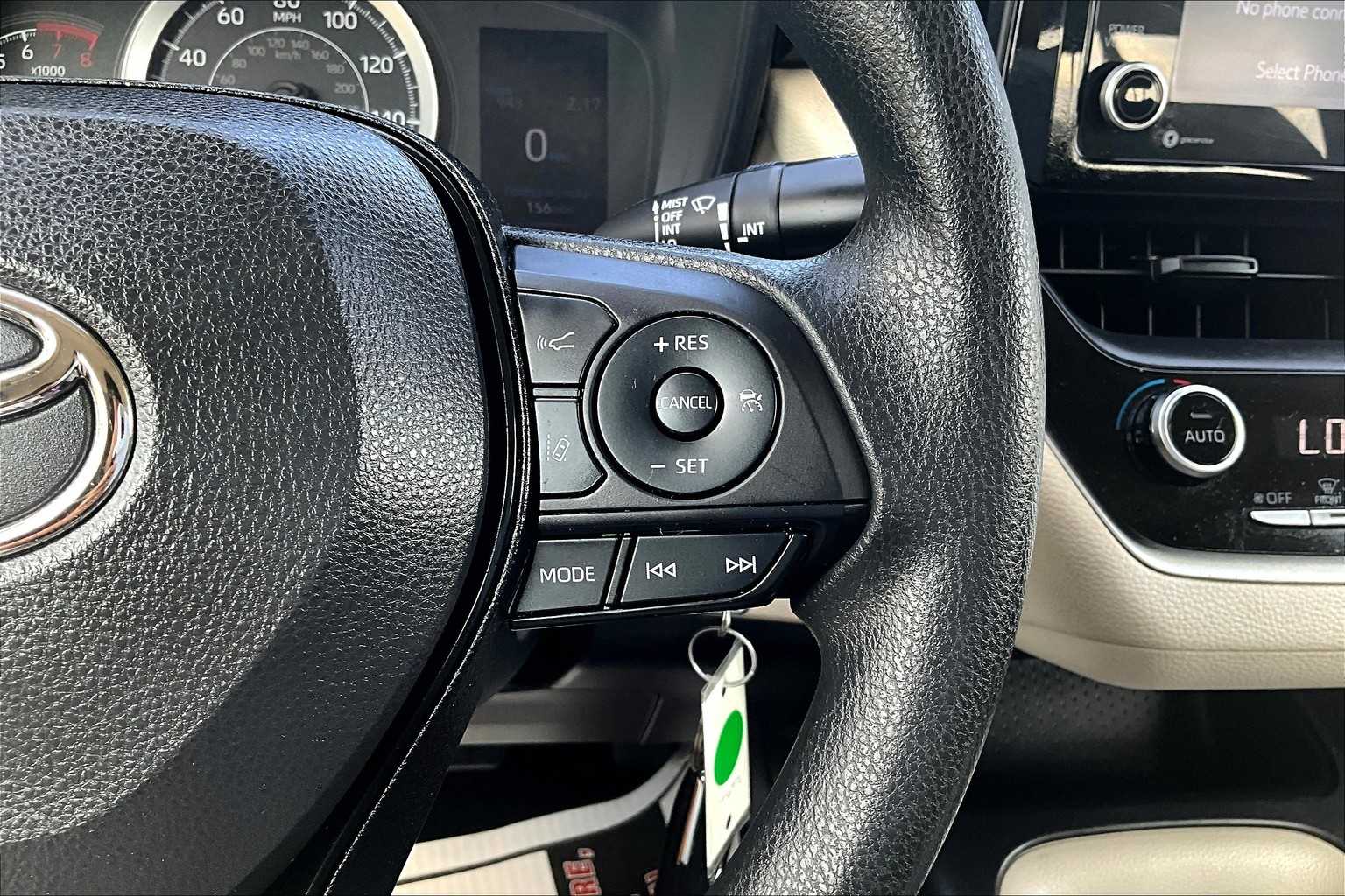 2022 Toyota Corolla LE - Photo 23