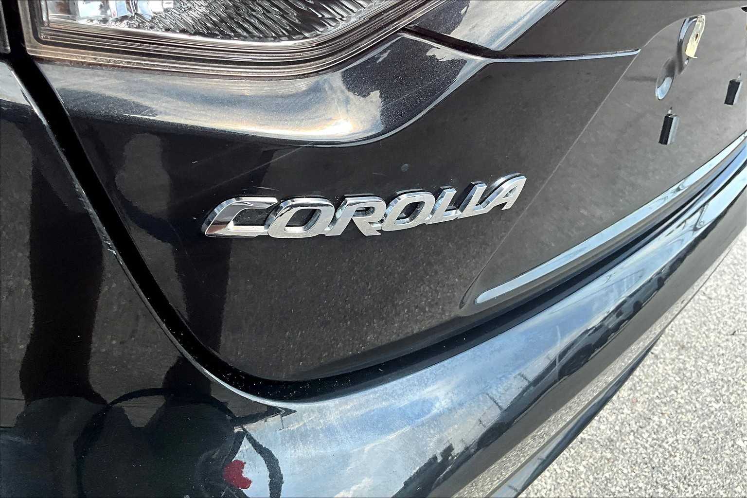 2022 Toyota Corolla LE - Photo 26