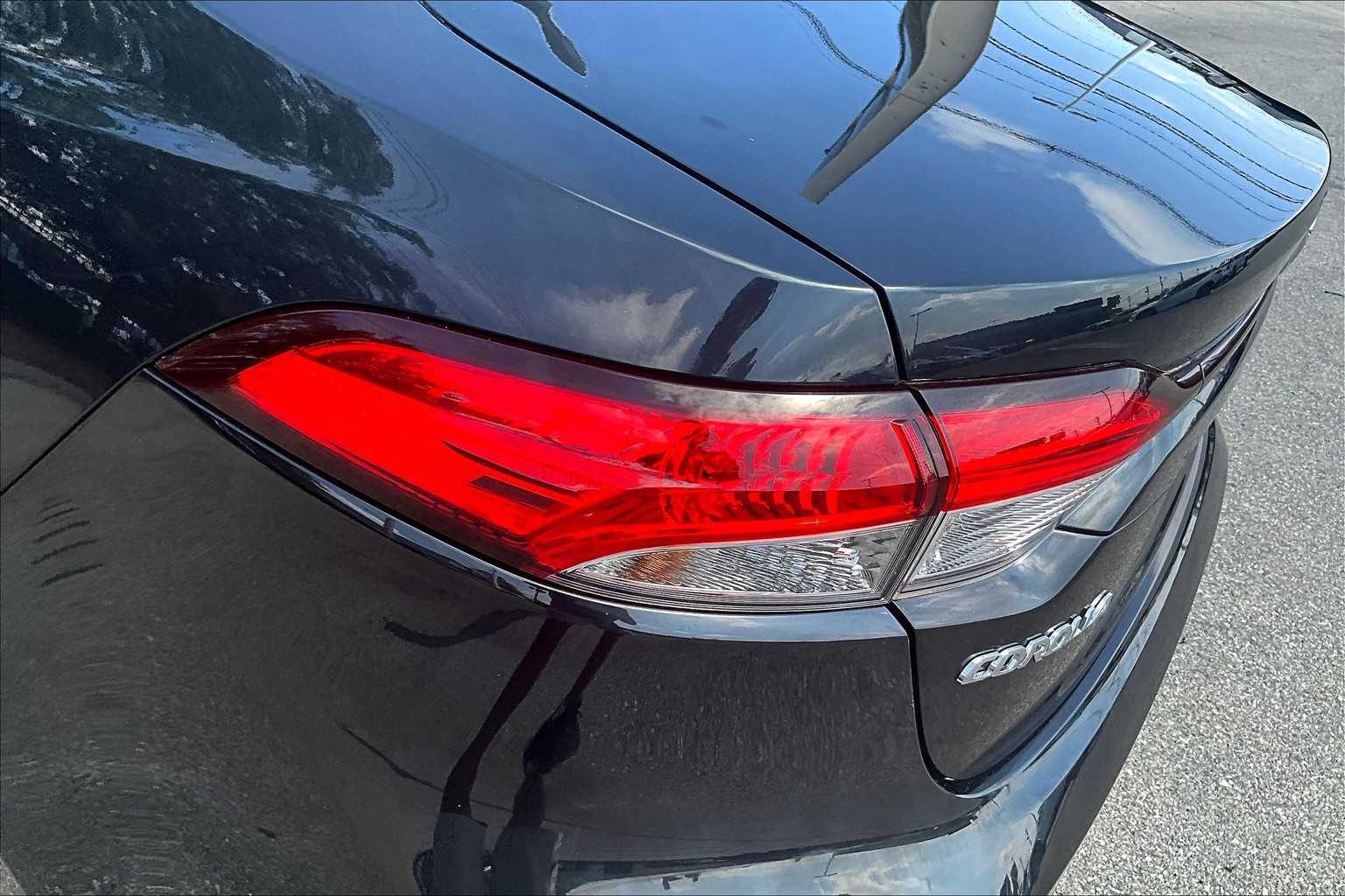 2022 Toyota Corolla LE - Photo 30