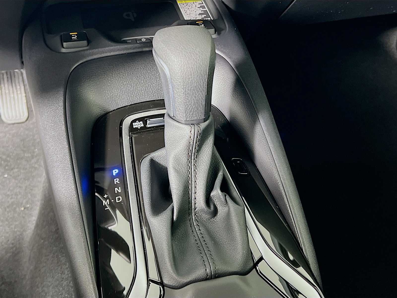 2026 Toyota Corolla XSE - Photo 11