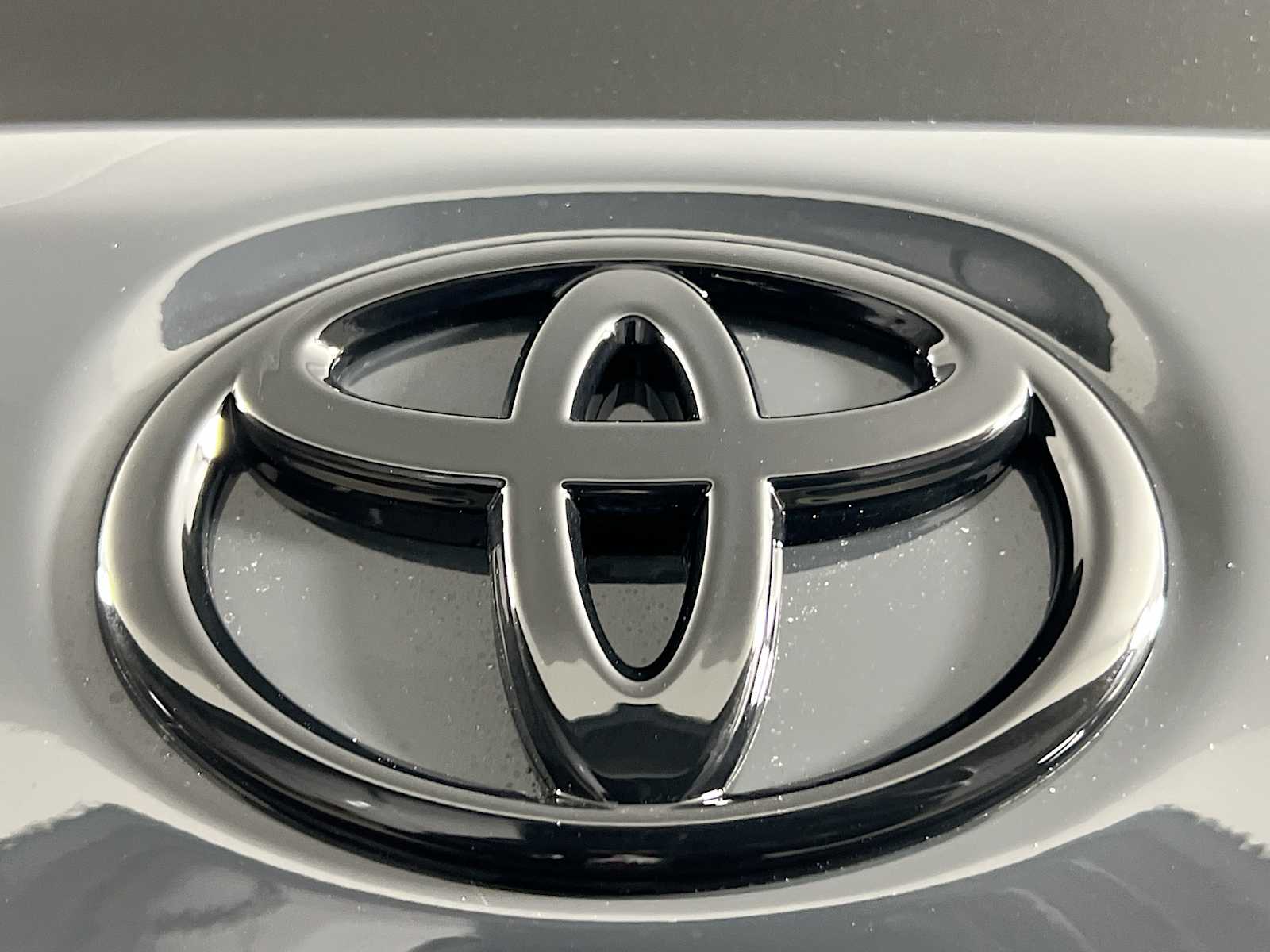 2026 Toyota Corolla XSE - Photo 17