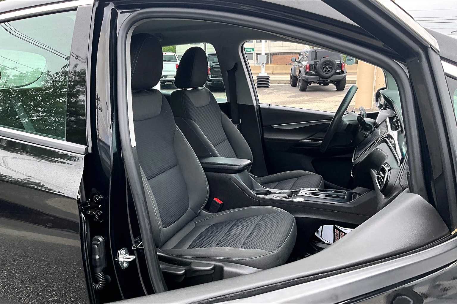 2023 Chevrolet Bolt EV 1LT - Photo 11