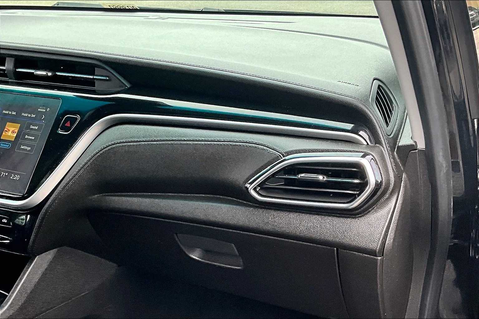 2023 Chevrolet Bolt EV 1LT - Photo 13
