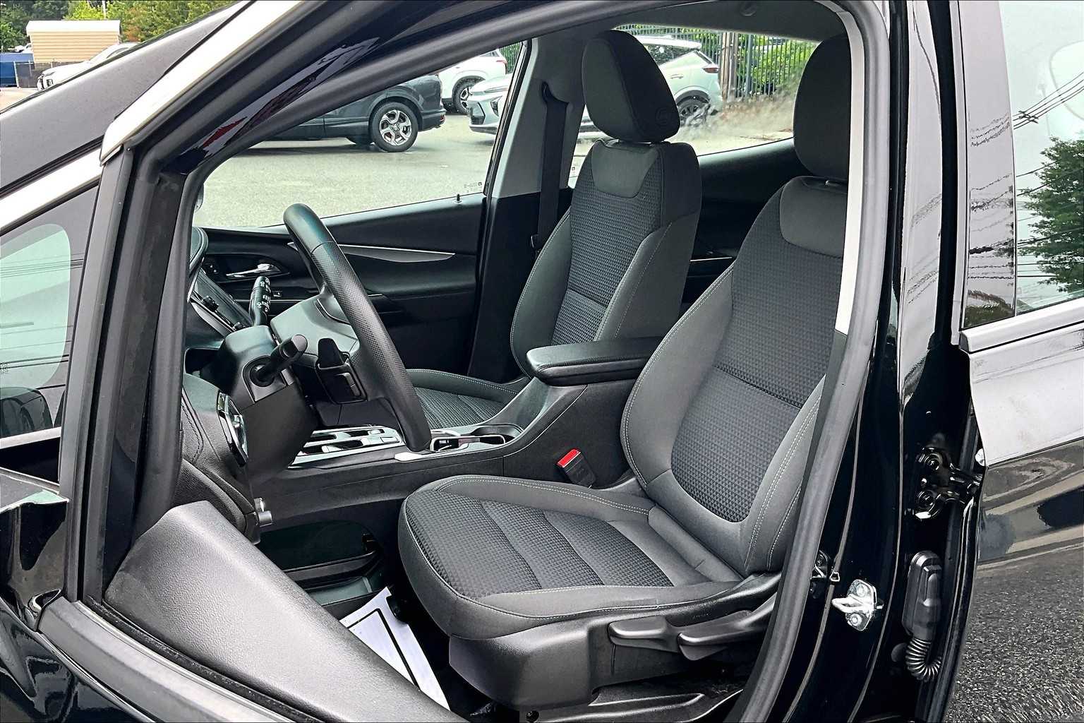 2023 Chevrolet Bolt EV 1LT - Photo 10
