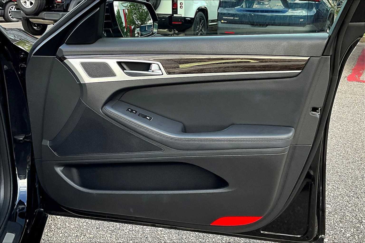 2018 Genesis G80 3.8L - Photo 12