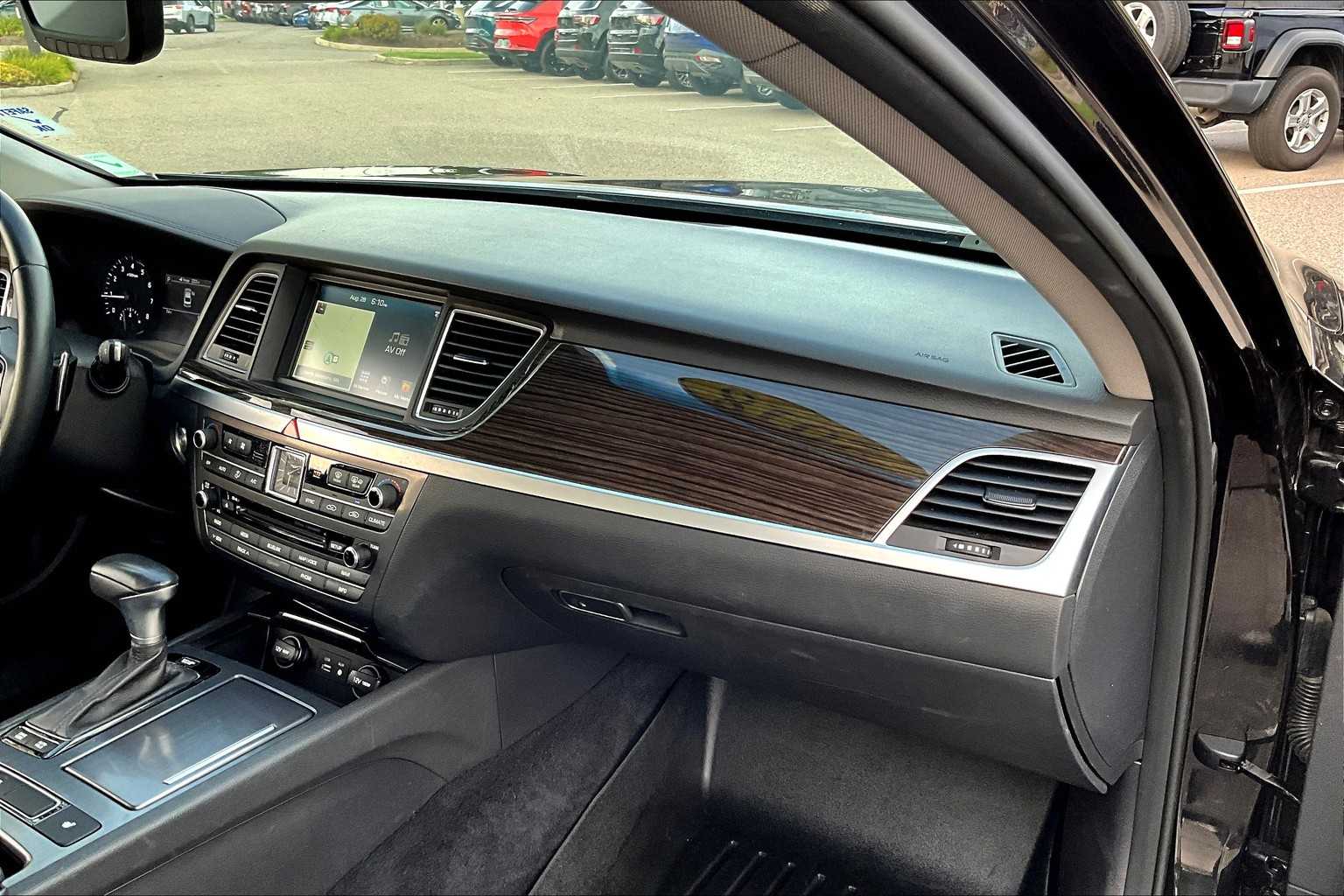 2018 Genesis G80 3.8L - Photo 13
