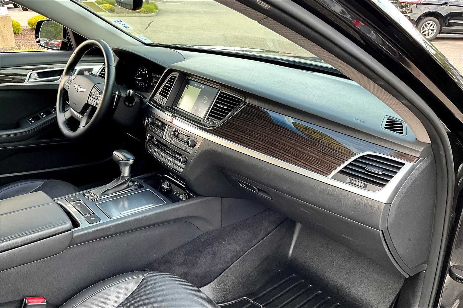 2018 Genesis G80 3.8L - Photo 14