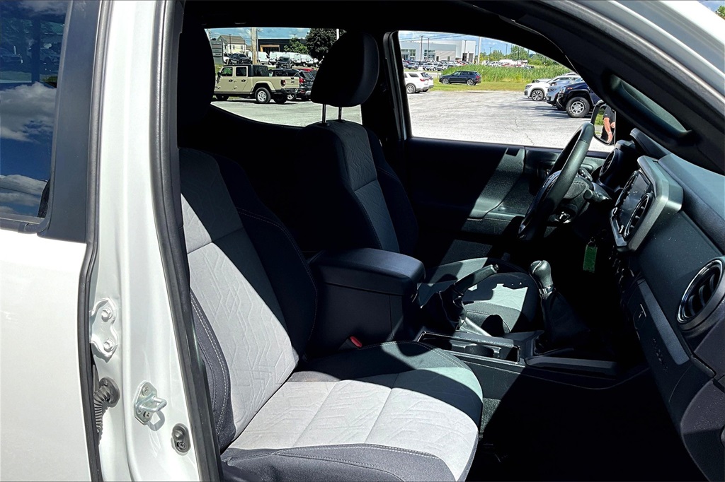 2021 Toyota Tacoma  - Photo 11