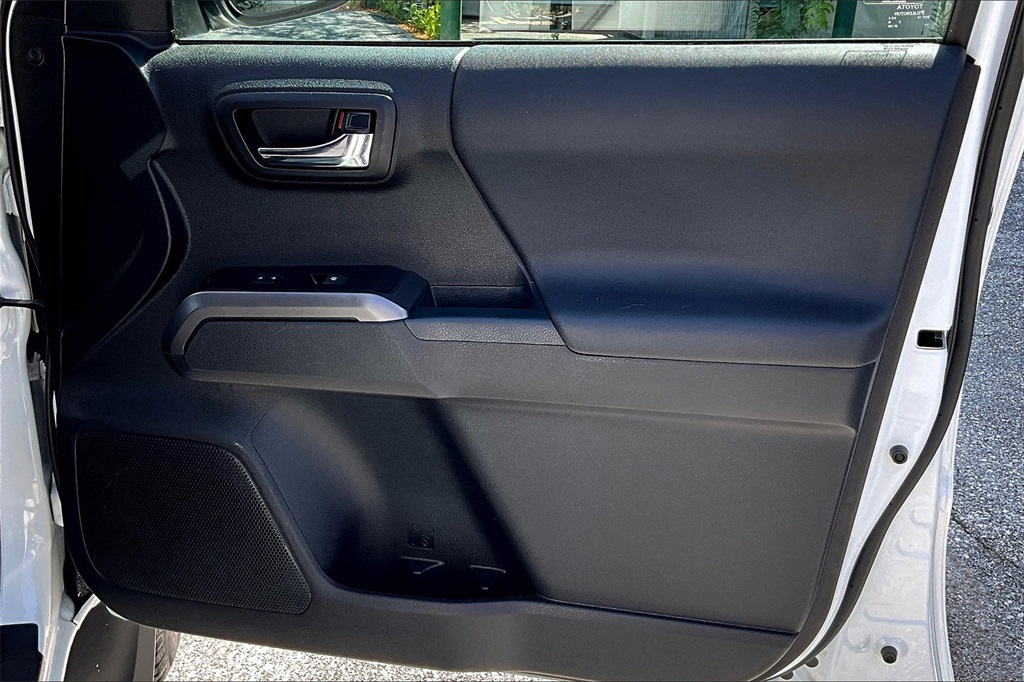 2021 Toyota Tacoma  - Photo 12