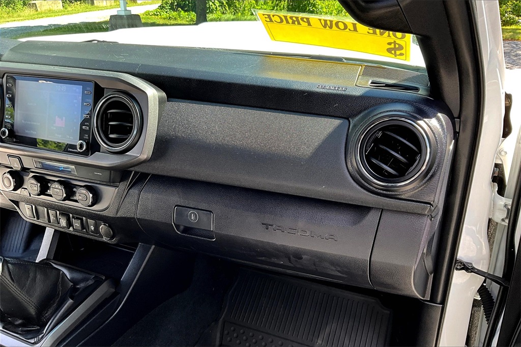 2021 Toyota Tacoma  - Photo 13