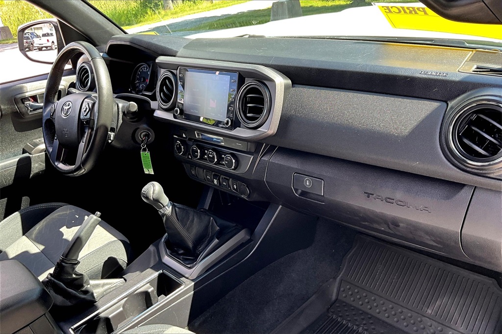 2021 Toyota Tacoma  - Photo 14