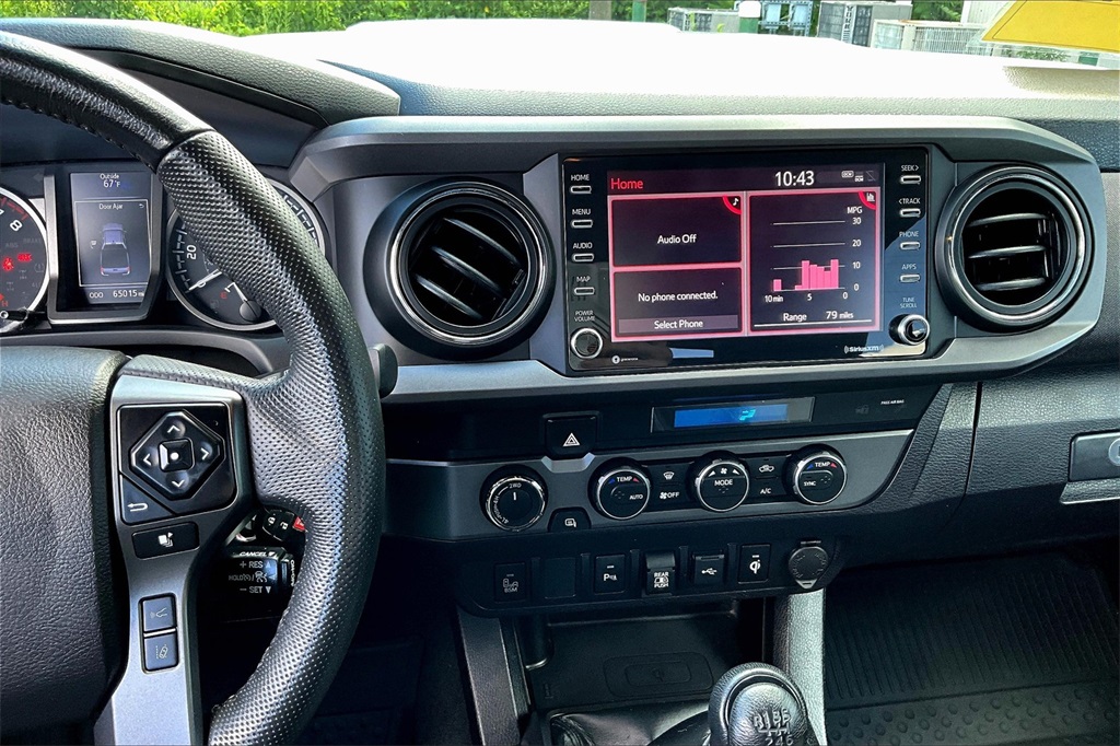 2021 Toyota Tacoma  - Photo 18
