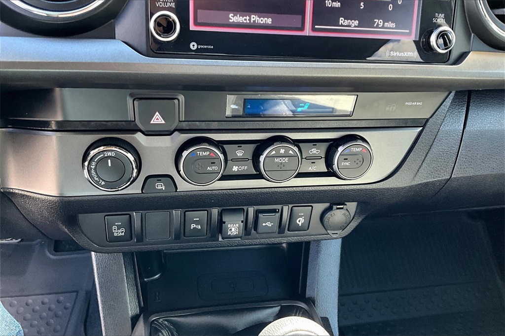 2021 Toyota Tacoma  - Photo 26