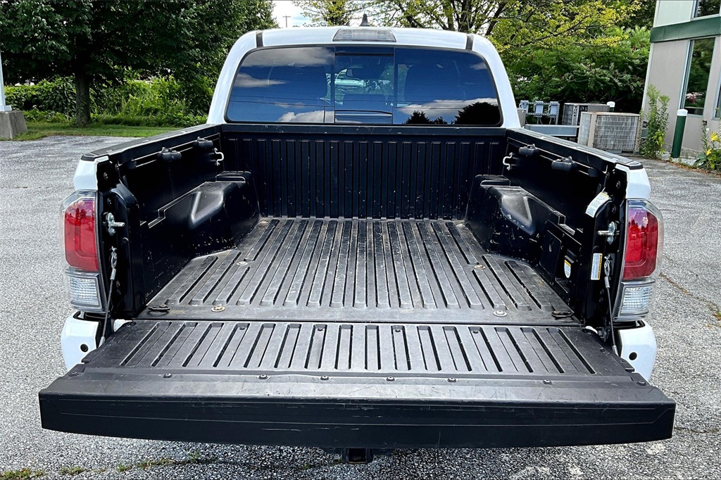 2021 Toyota Tacoma  - Photo 32