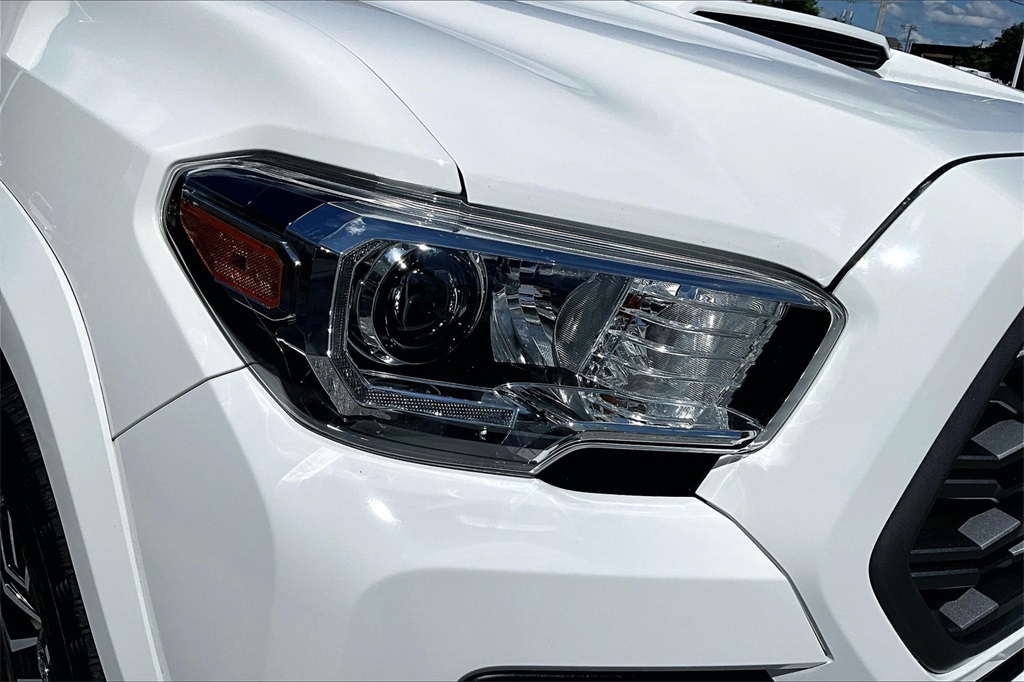 2021 Toyota Tacoma  - Photo 34