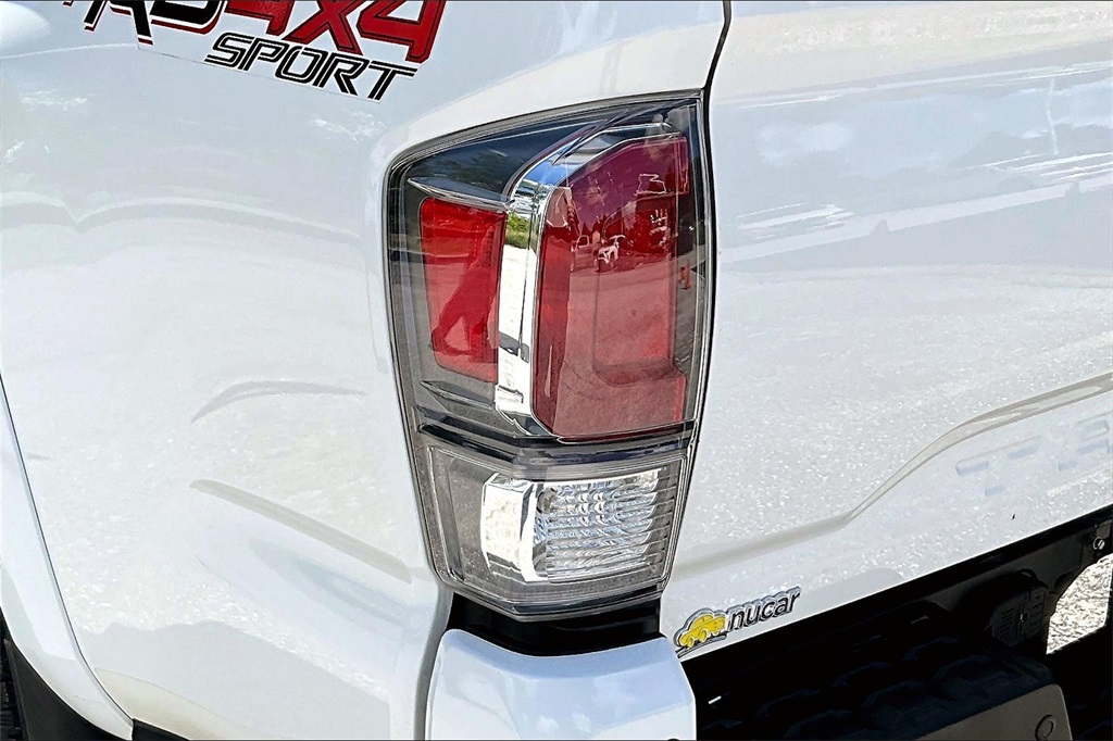 2021 Toyota Tacoma  - Photo 35