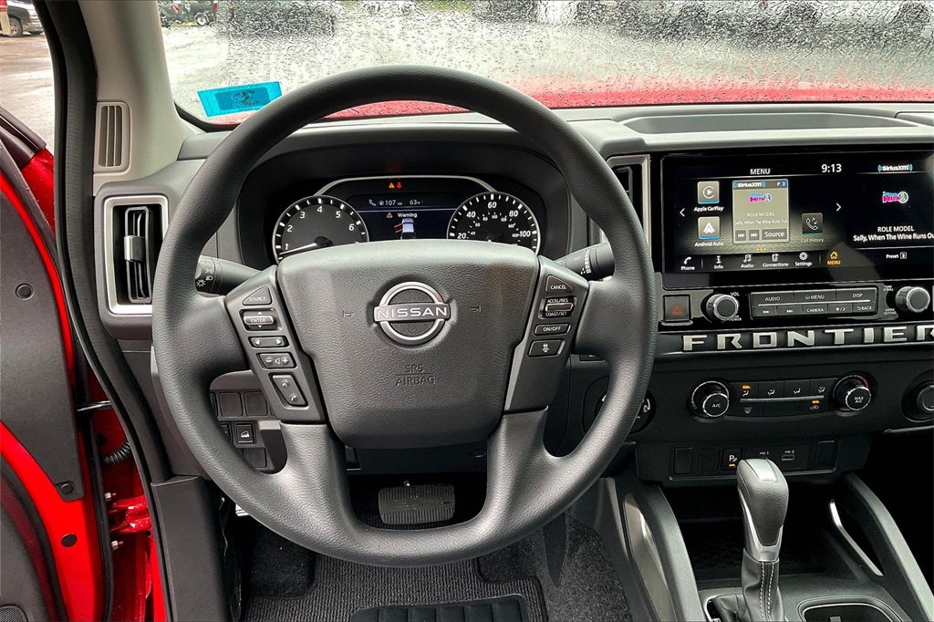 2025 Nissan Frontier SV - Photo 16
