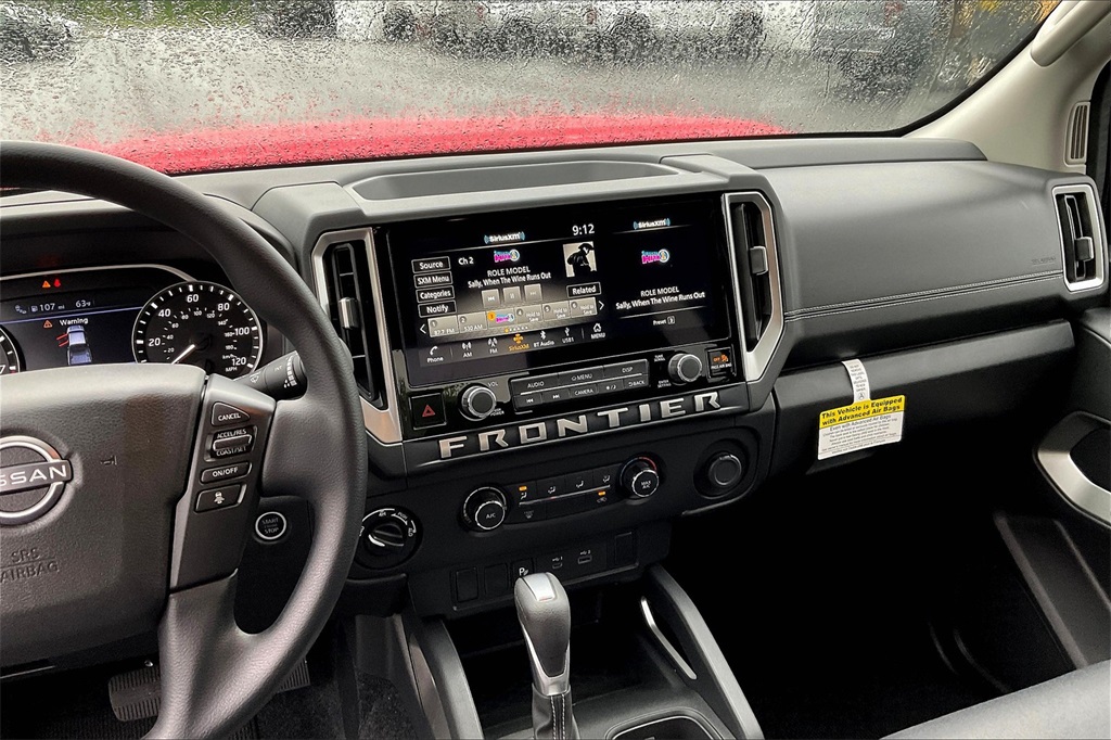 2025 Nissan Frontier SV - Photo 17