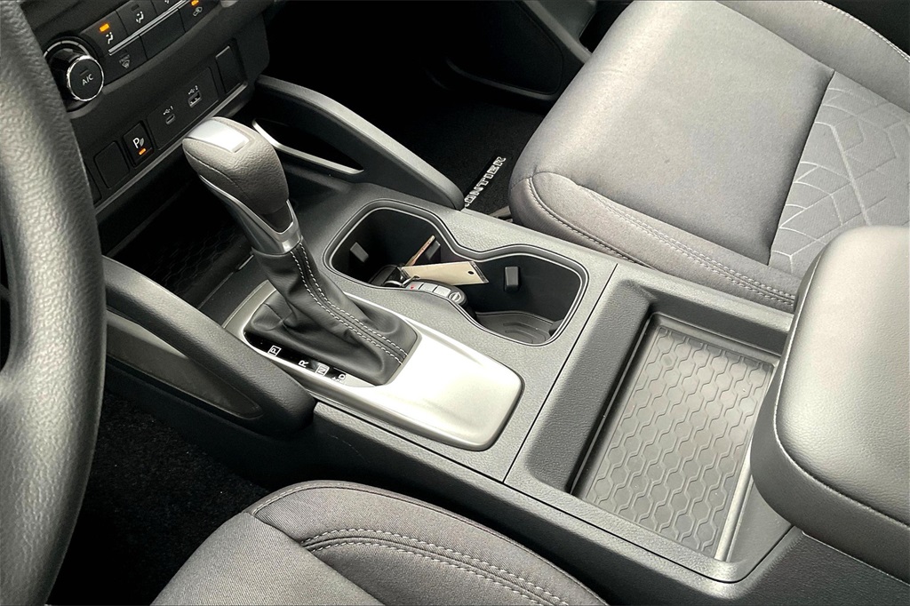 2025 Nissan Frontier SV - Photo 19