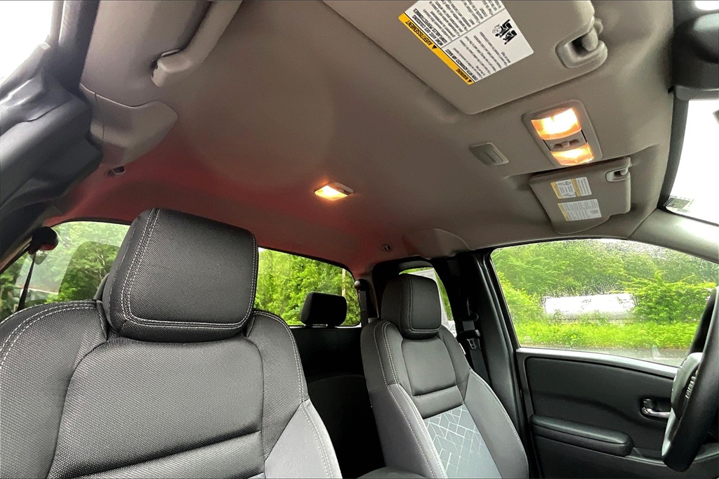 2025 Nissan Frontier SV - Photo 7