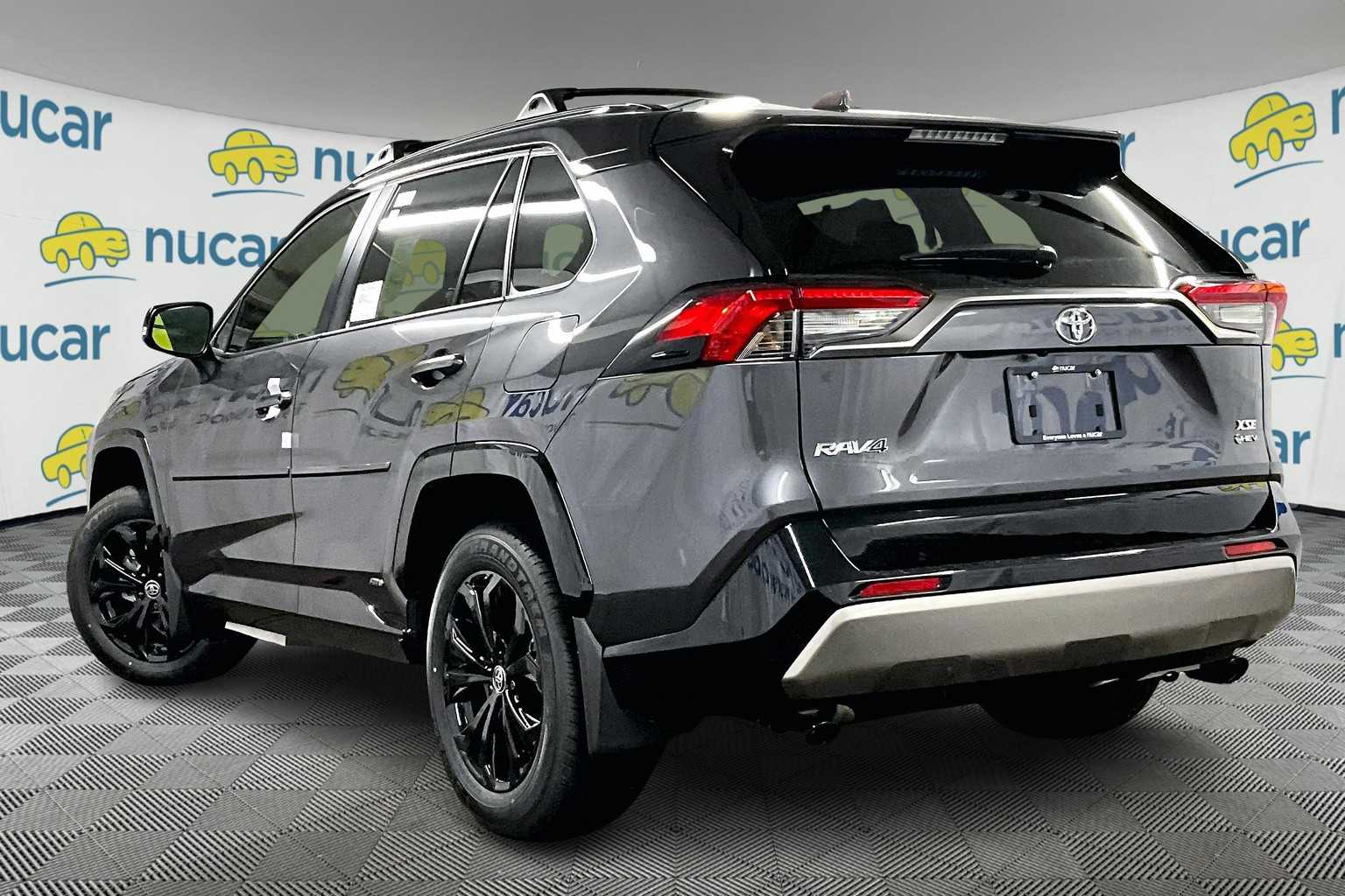 2025 Toyota RAV4 Hybrid XSE - Photo 5