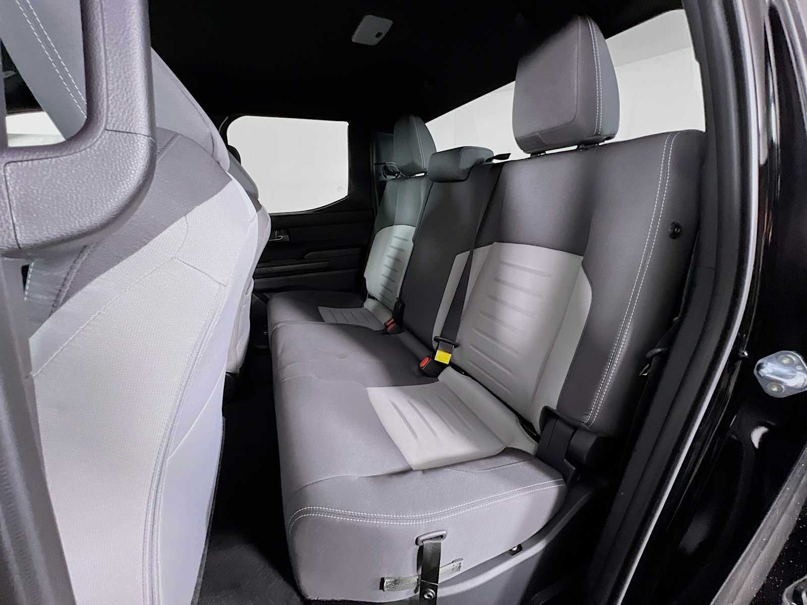 2025 Toyota Tacoma TRD Off Road - Photo 13