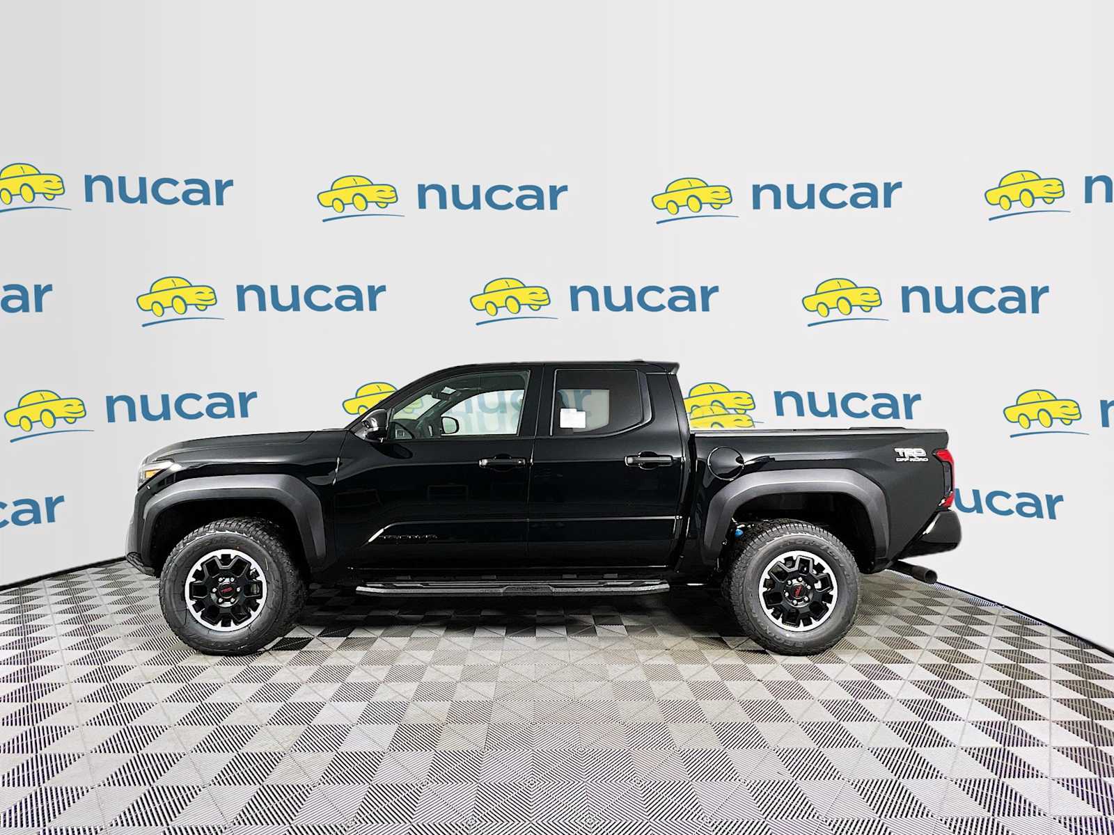 2025 Toyota Tacoma TRD Off Road - Photo 3