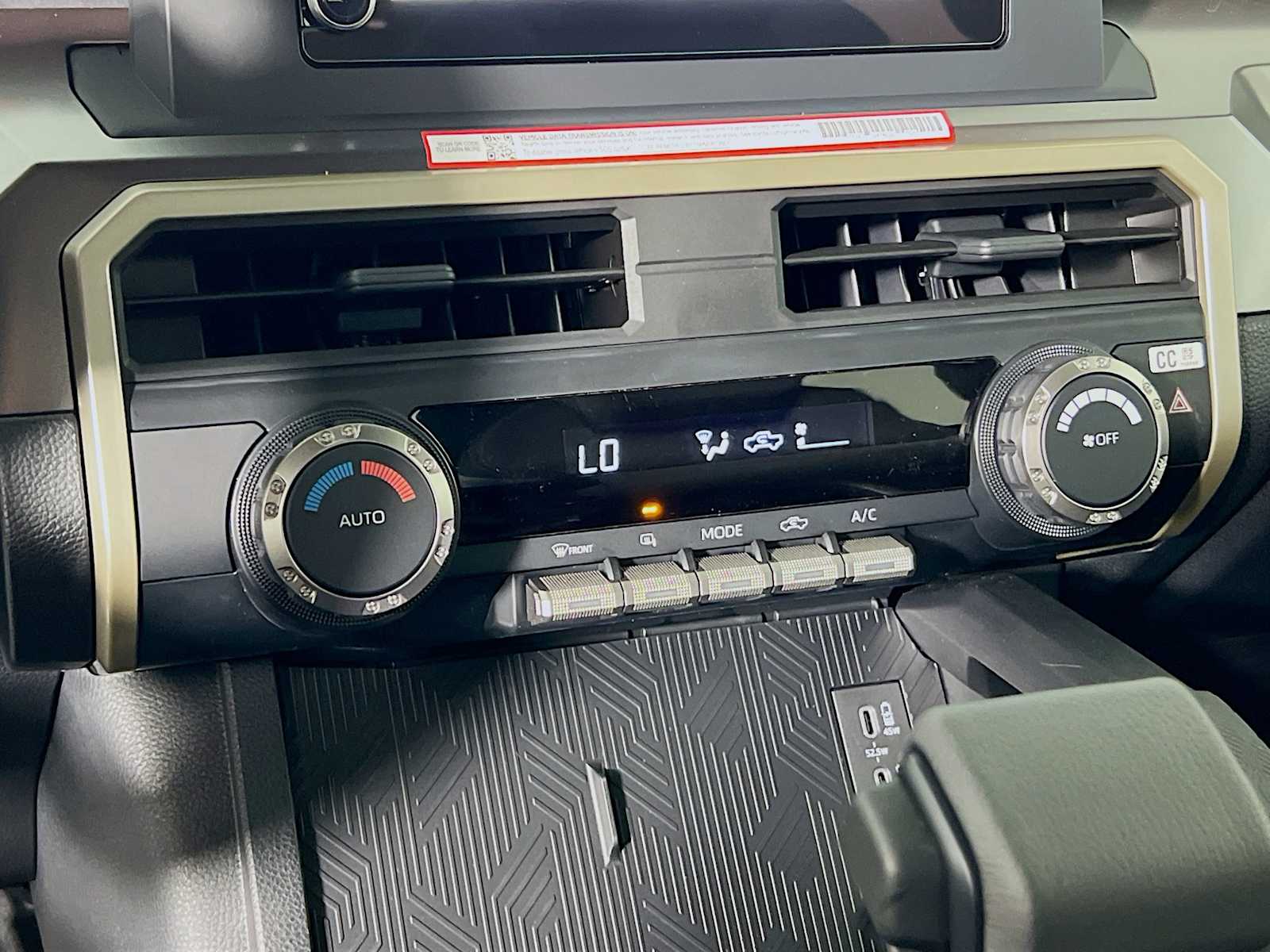 2025 Toyota Tacoma TRD Off Road - Photo 10