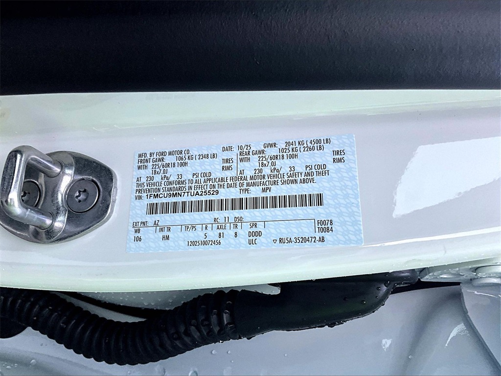 2026 Ford Escape ST-Line - Photo 13