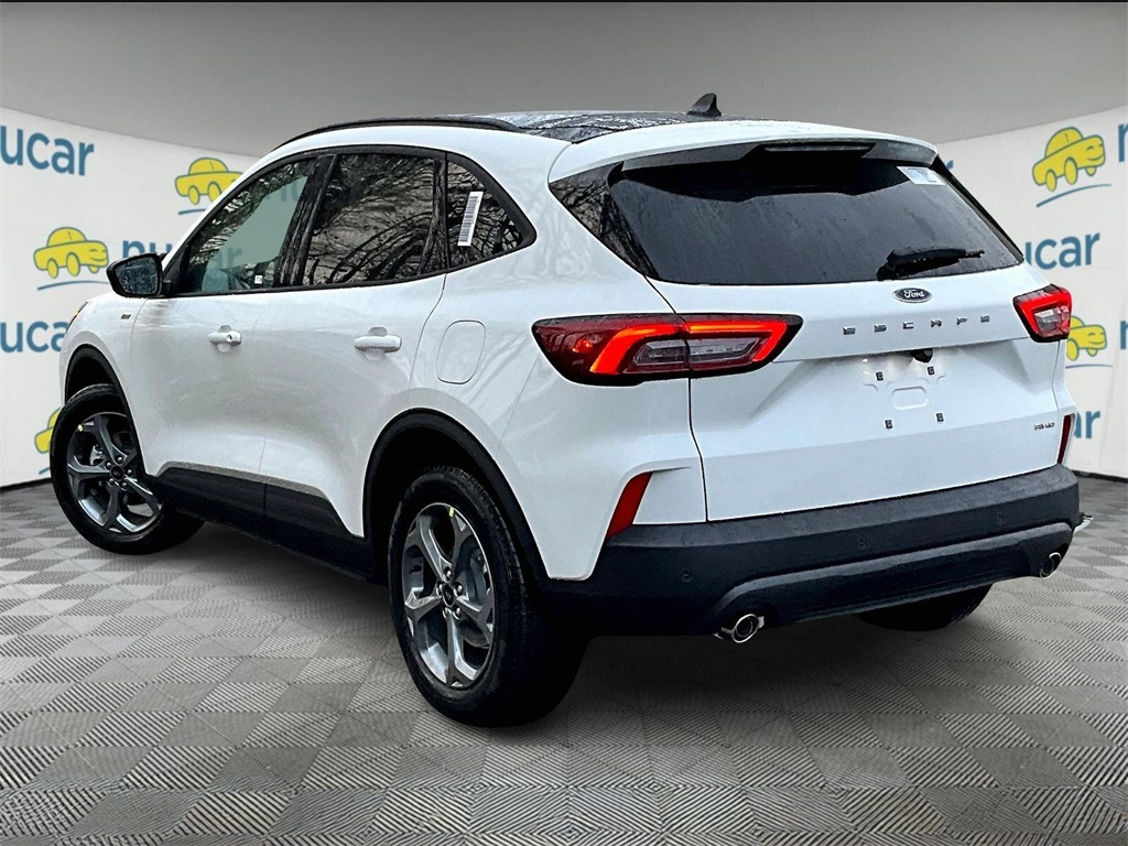 2026 Ford Escape ST-Line - Photo 4