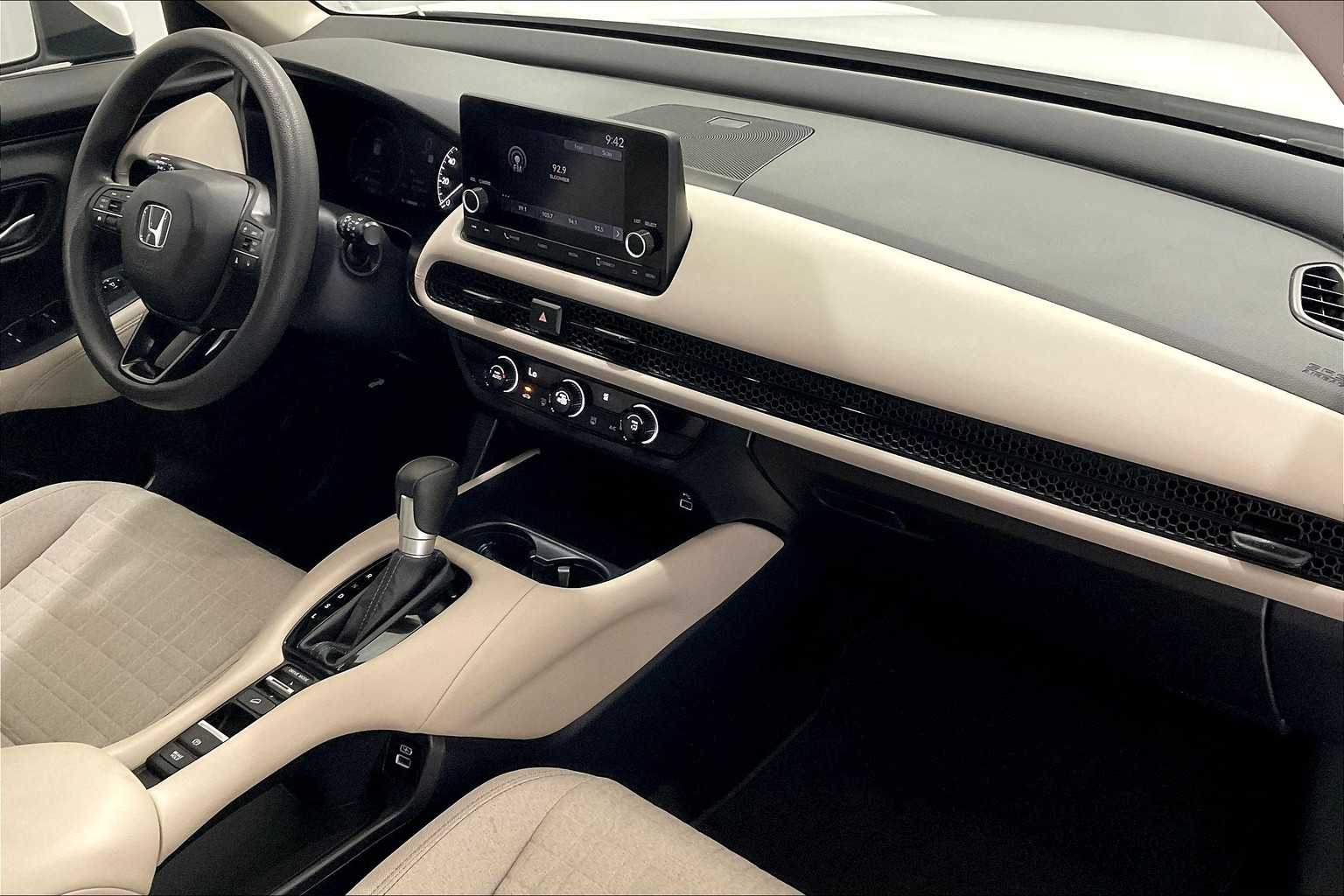 2023 Honda HR-V LX - Photo 14
