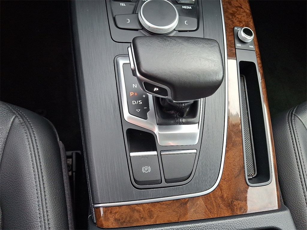 2018 Audi Q5 2.0T Premium - Photo 16