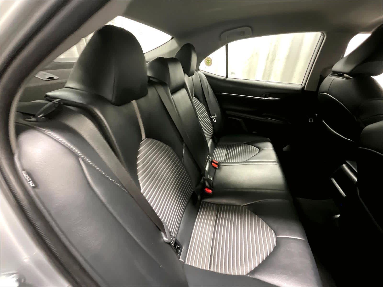 2023 Toyota Camry SE - Photo 16
