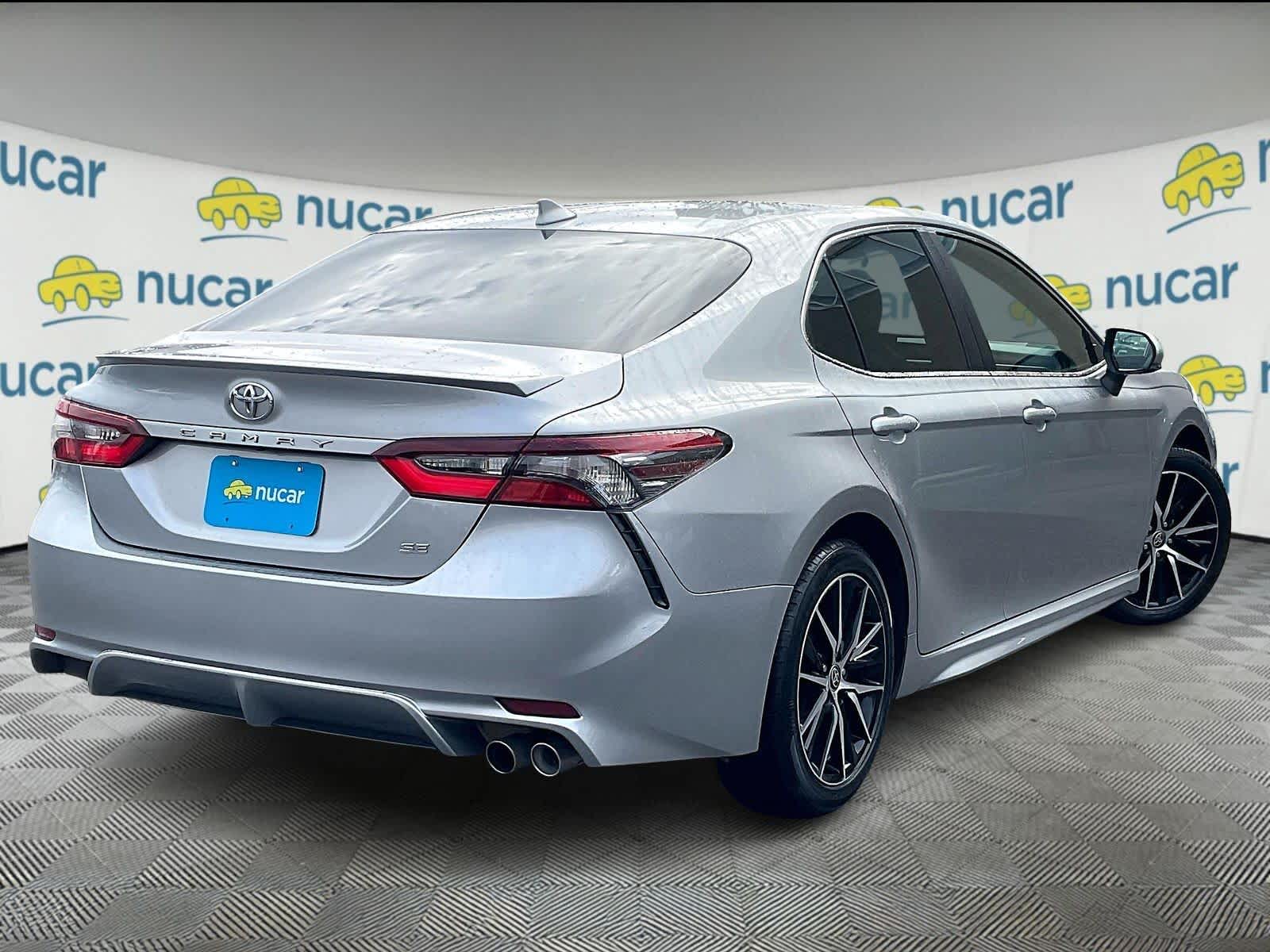 2023 Toyota Camry SE - Photo 6